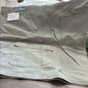 Wrangler Men's Khaki Cargo Shorts